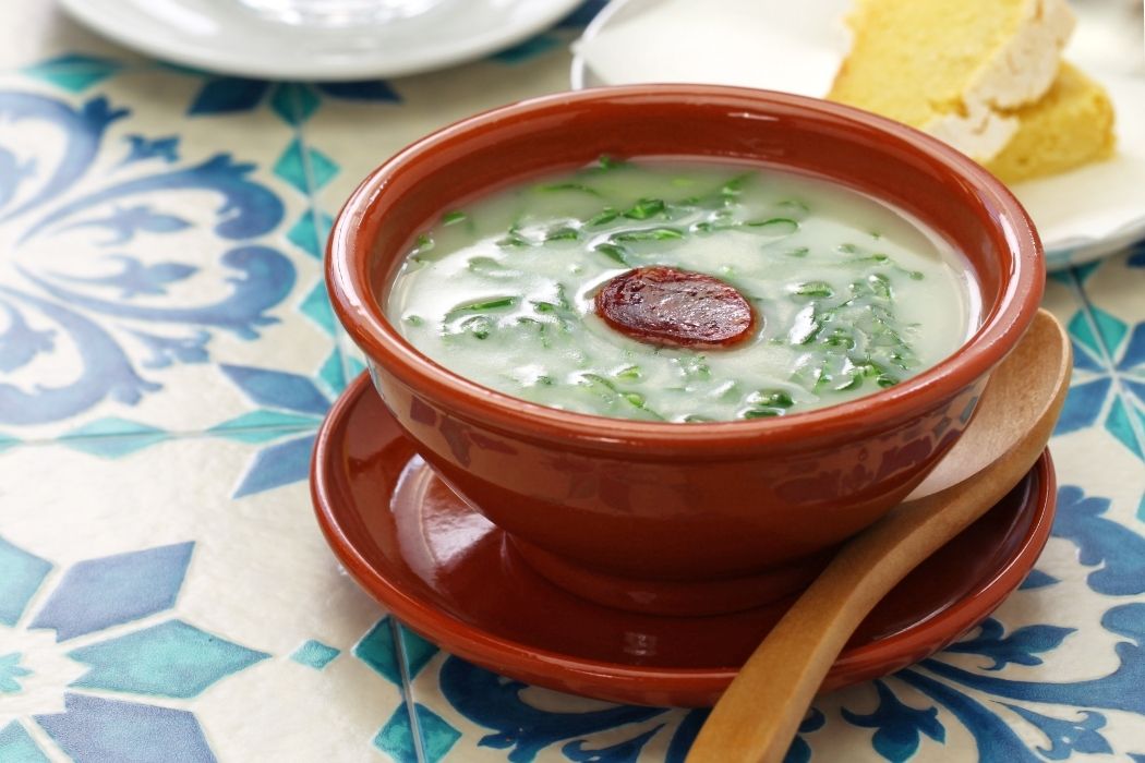 Caldo verde vegano